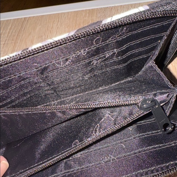 Vera Bradley Wallet zip around NEW Retired Night Day Pattern black white floral - Picture 5 of 5